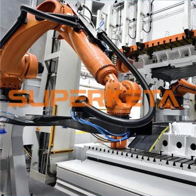 レーザーおよびスタンピング用のロボットローディングソリューション